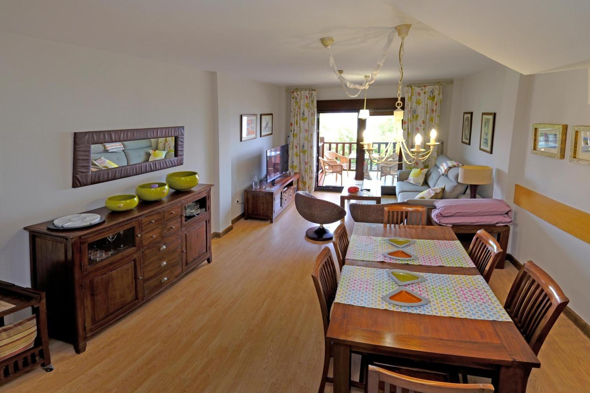 Duplex En Comillas. Urb Balcon Del Cantabrico Apartment
